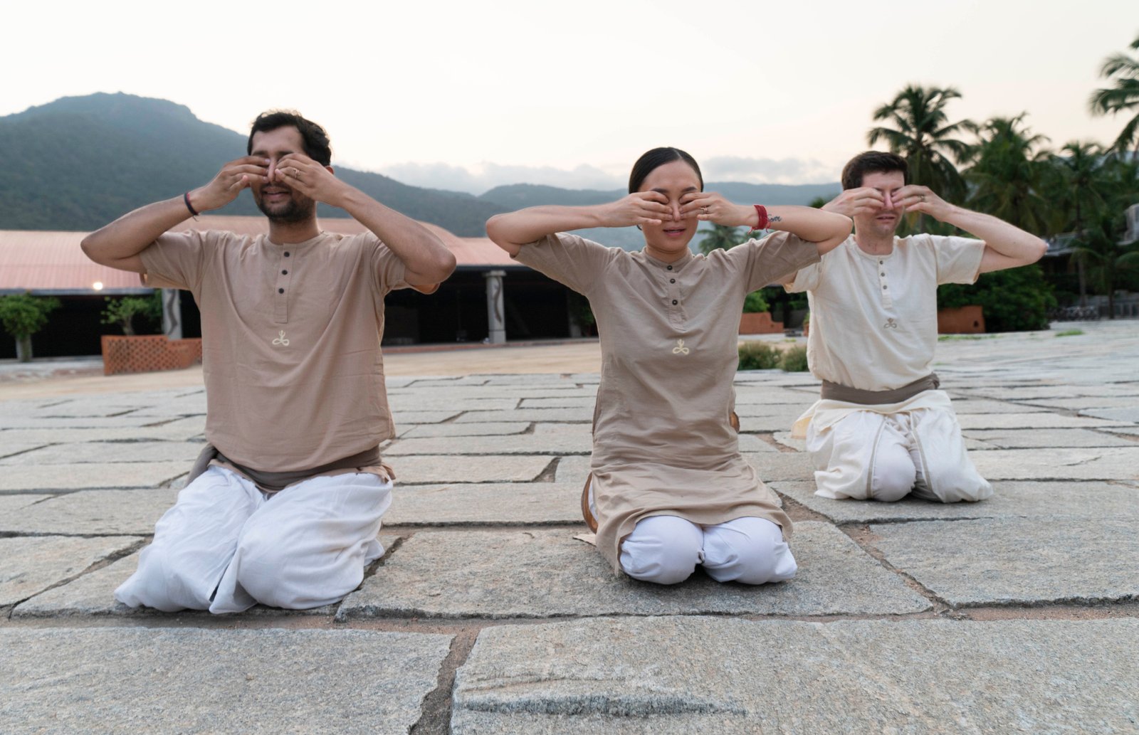 Shanmukhi Mudra